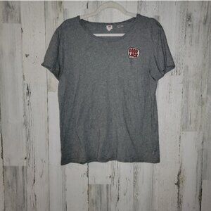 🧡Levi's Graphic Tshirt